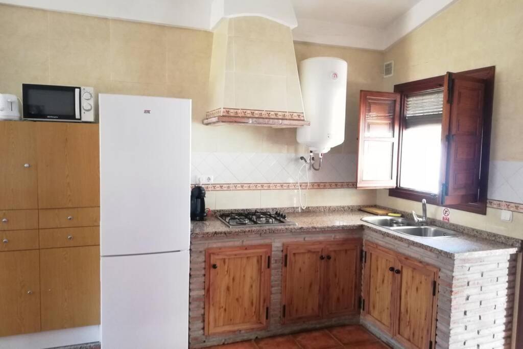 Casa Rural El Mirador Велес Экстерьер фото