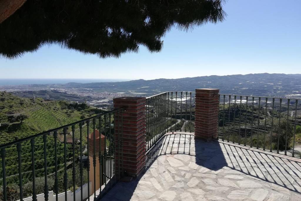 Casa Rural El Mirador Велес Экстерьер фото